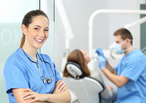 Các nhóm KPI giúp quản lý trợ lý nha khoa hiệu quả